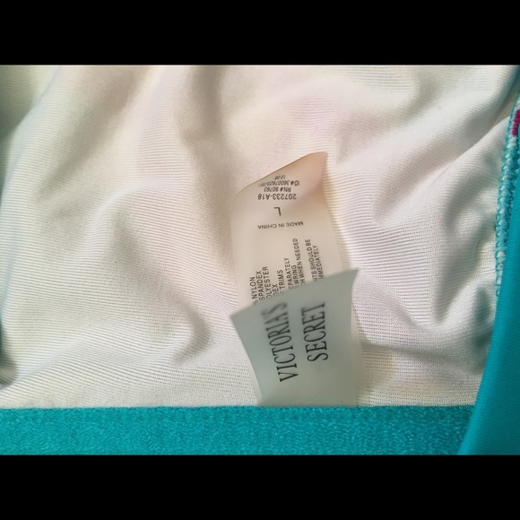 Victoria’s Secret swim bandeau bikini - Picture 4 of 4